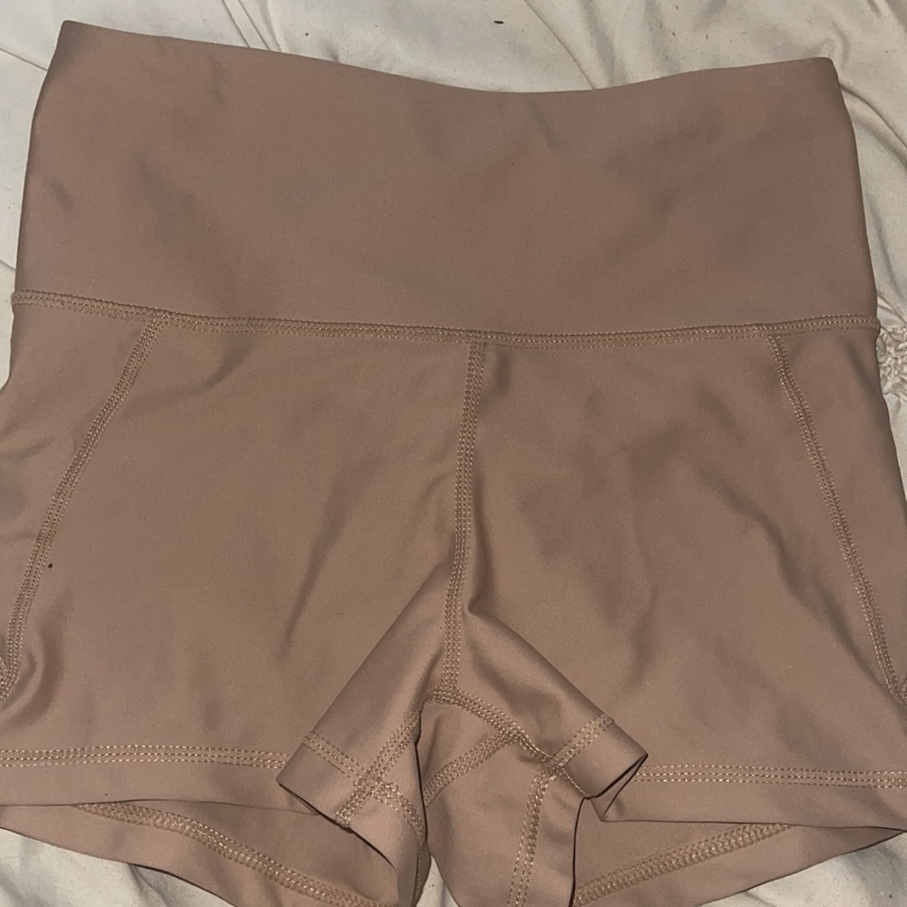 urban planet beige shorts